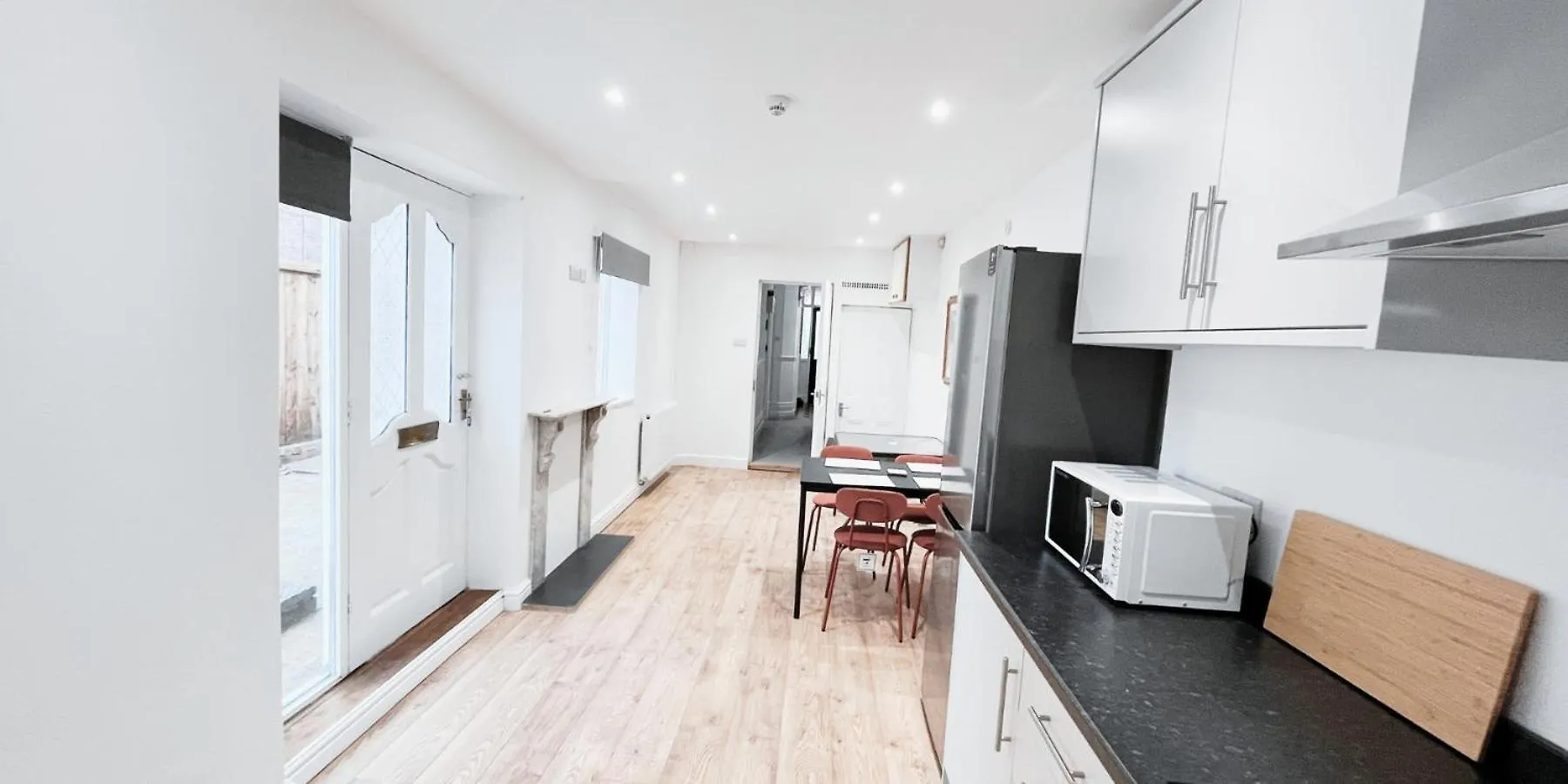 Single Room In Modern House Near 诺丁汉 0*,  英国